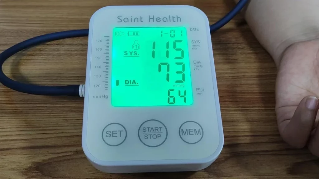 أفضل جهاز قياس ضغط الدم الإلكتروني في العراق 5 جهاز قياس ضغط الدم بالذراع من Saint Health
