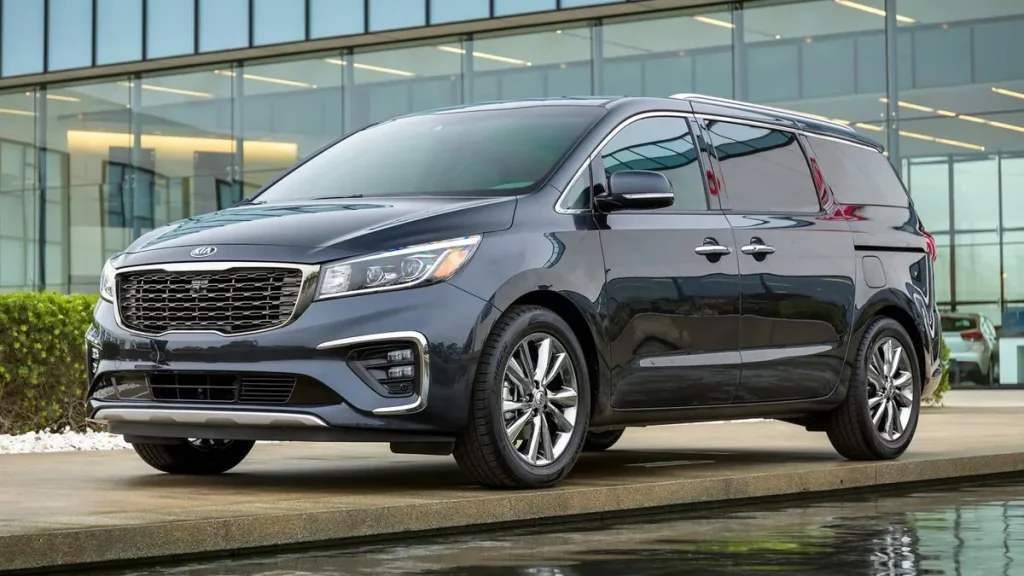 أفضل أنواع السيارات في العراق لعام 2023 4 سيارة كيا سيدونا